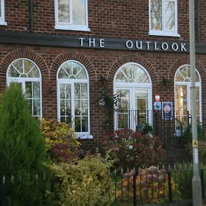 Outlook 4* Scarborough